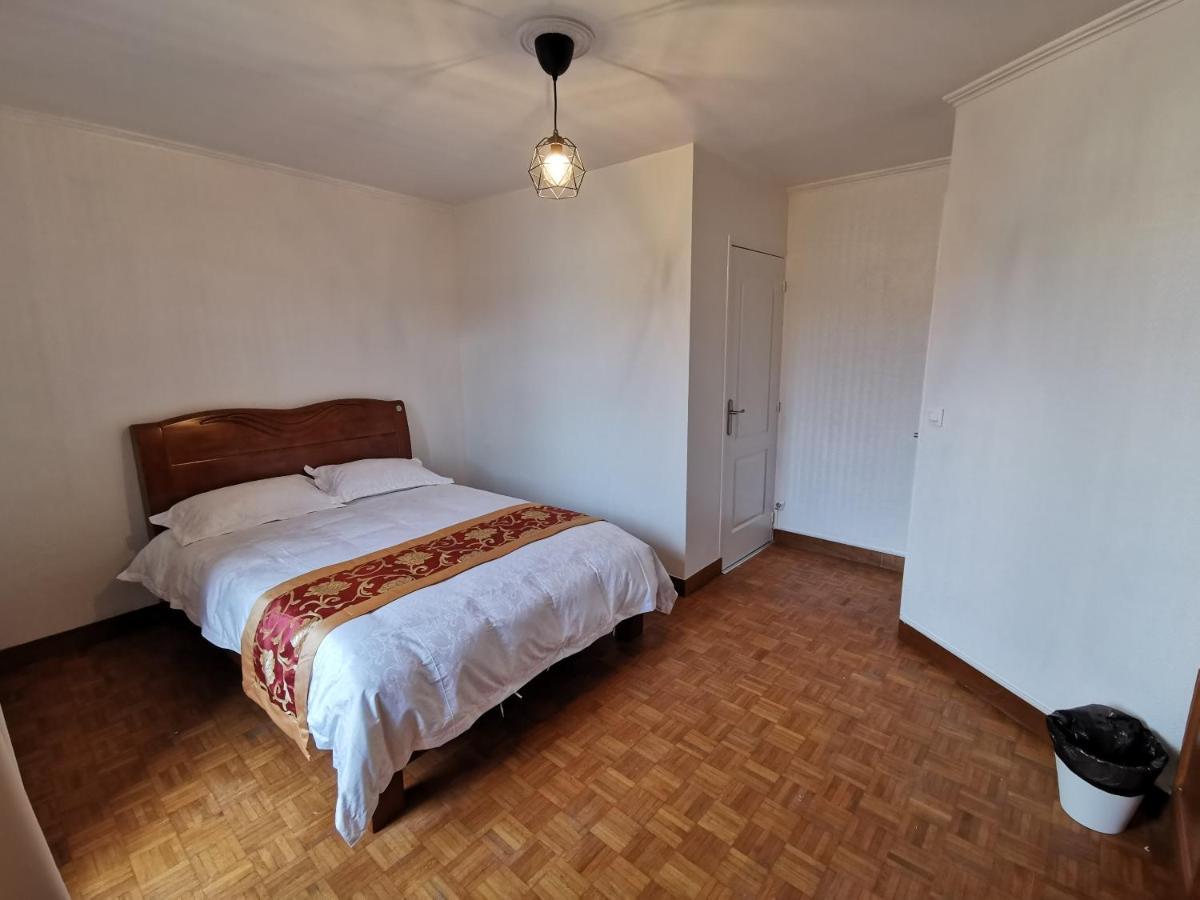 Bondy Chambre Exteriér fotografie