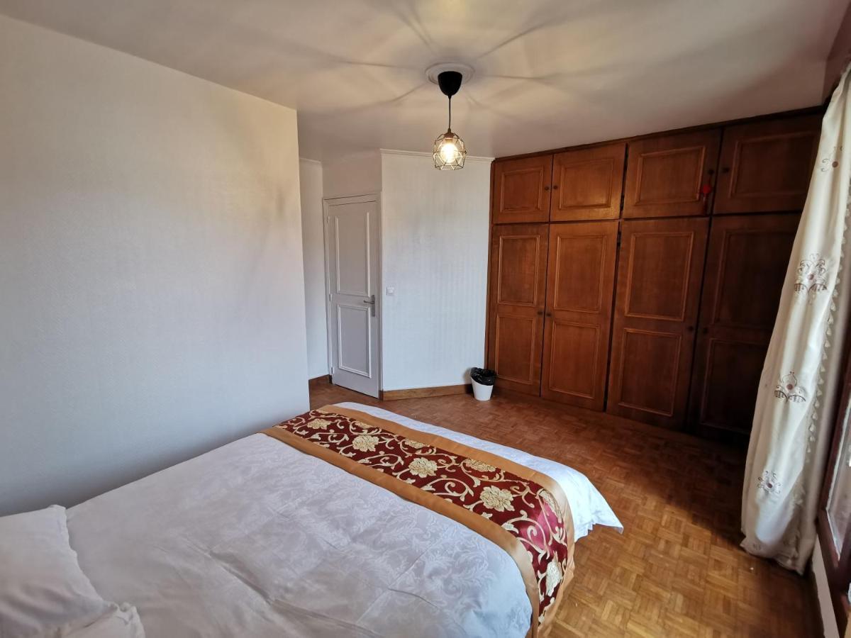 Bondy Chambre Exteriér fotografie